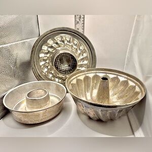 Antique / Vintage Cake Pan Lot - 3 Round Bundt Mold Pans Spring Form 6” - 9”